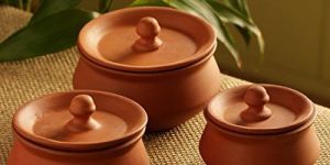 Clay Handi with Lid