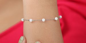 White Pearl Sequenced Bracelet
