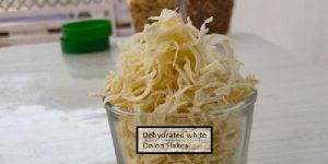 Dehydrated White Onion Flakes