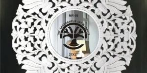 Rust Proof White Round Mirror