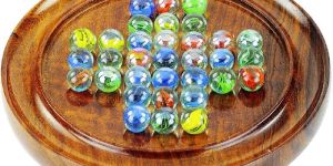 Rosewood Solitaire Game