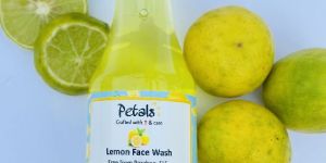 Petals Lemon Face Wash