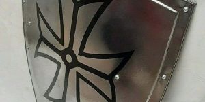 X-Mas Knight Medieval Heater Shield Sca Larp Waster 18G Battle Armor Shield
