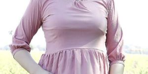 Ladies Peach Plain Round Neck Top