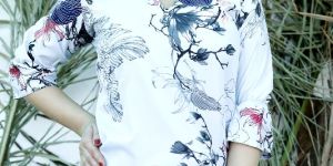 Ladies White Floral Printed V Neck Top