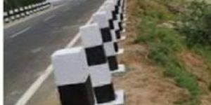 RCC Side Road Guard Stone
