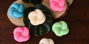 Knot Shaped Candle