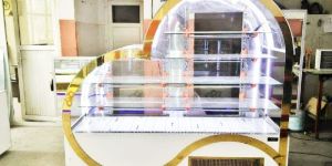 food & bakery display counter