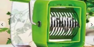 Plastic Chilli Cutter