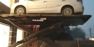 Hydraulic Car Elevator