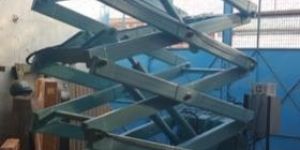 Mobile Scissor Lift