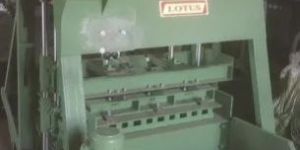 Double Vibrator Concrete Block Making Machine