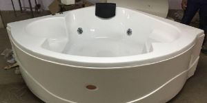 5 Feet Corner Bathtub