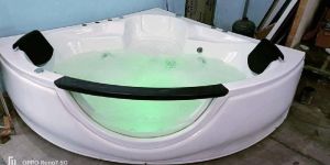 5 Feet Corner Jacuzzi Bathtub