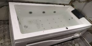 6 by 3 Feet Semi Loaded Bathtub
