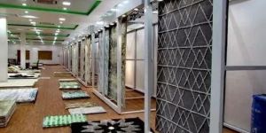 Rug Sliding Display Stand