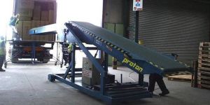 Container Conveyor Belt System