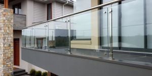 Stainless Steel Glass Railing