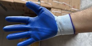 White Blue Nitrile Coated Gloves