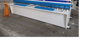 Industrial Shearing Machine