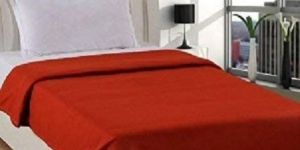 Hotel Plain Maroon Blanket