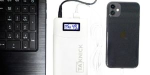 Volta Laptop Powerbank, Charges All HP Laptops - White