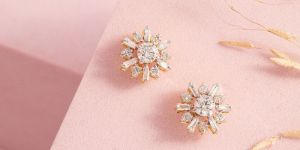 Diamond Stud Earrings / 14K Gold Diamond Prong Setting Earrings / Diamond Studs / Genuine Diamond St