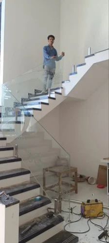 Glass Railing Installation Service
