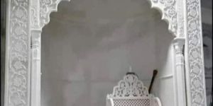 Rectangular Carved Masjid Mehrab Qibla Marble Handicrafts