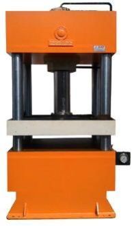 4 Piller Hydraulic Press