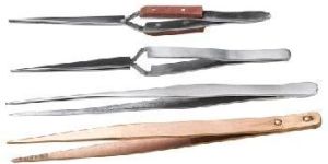 Tweezers