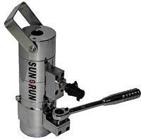 Multi-Stage Hydraulic Bolt Tensioner