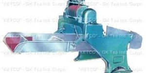 BALANCED GREEN LEAF SIFTER