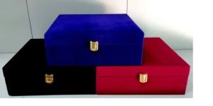 Fancy Velvet Jewelry Box