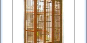 FRAMES WITH MOSQUITO MESH