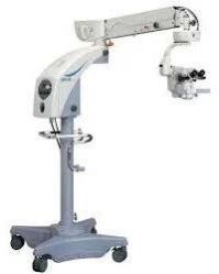 Zoom Ophthalmic Microscope
