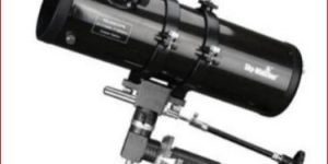 Newtonian Reflector Telescope