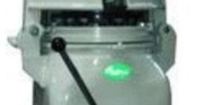 Reva Bun Dough Divider