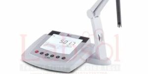 Multiparameter Water Quality Meter