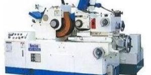 Centerless Grinding Machine
