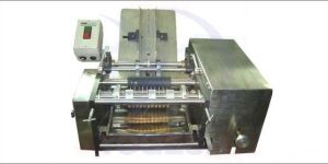 Semi Automatic Wet Glue Labeling Machine