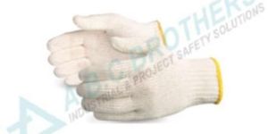 White Knitted Gloves