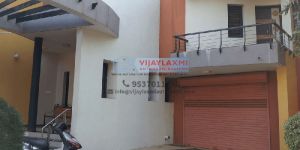 RESIDENTIAL ROLLING SHUTTER