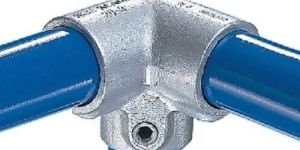 Three Way Blind Conner