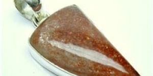 SUNSTONE CABOCHON PENDANT