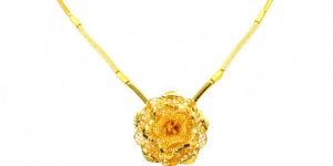 Poppy Lace Style Flower Gold Necklace