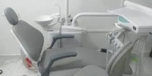 AUTOMATIC DENTAL CHAIR