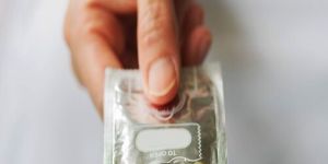 Non-spermicidal Condoms