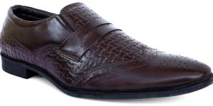 Towrco Black Slip-on Shoes