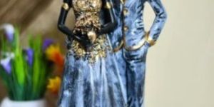 Polyresin Standing Guldasta Couple Statue